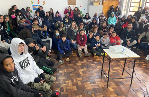 Viver Bem na Escola - Centro Educacional  Frei Bruno - Filial Meio Oeste